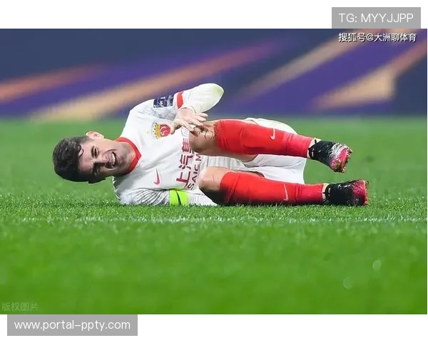 昔日西甲中卫洛佩斯新东家难获一席之地，山东泰山冬窗“止损”获验证